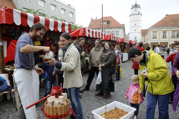Ilustračný obrázok k článku BIO jarmok v Trenčíne: Lákavý PROGRAM na viacerých miestach