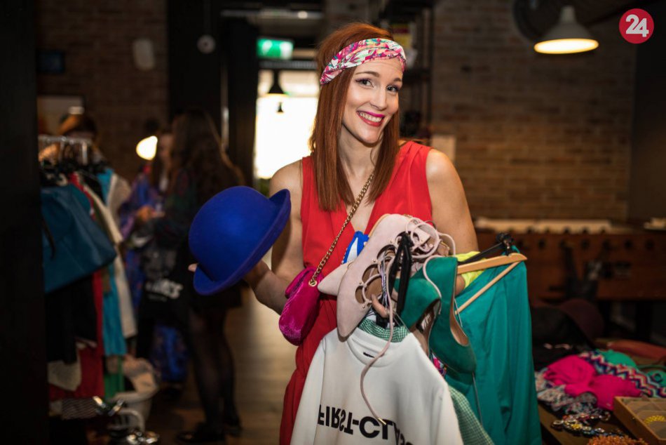 Ilustračný obrázok k článku Slovenské blogerky prevetrali svoje šatníky aby potešili planétu aj nákupné maniačky