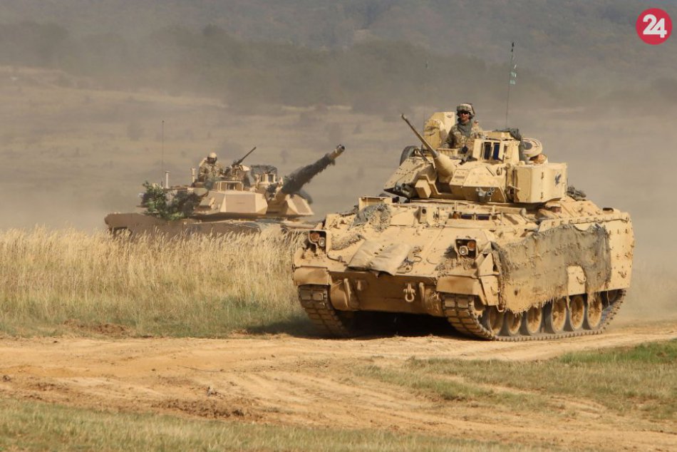 Ilustračný obrázok k článku Zbrane i obrnené transportéry: NATO vybuduje v Poľsku vojenský sklad americkej armády