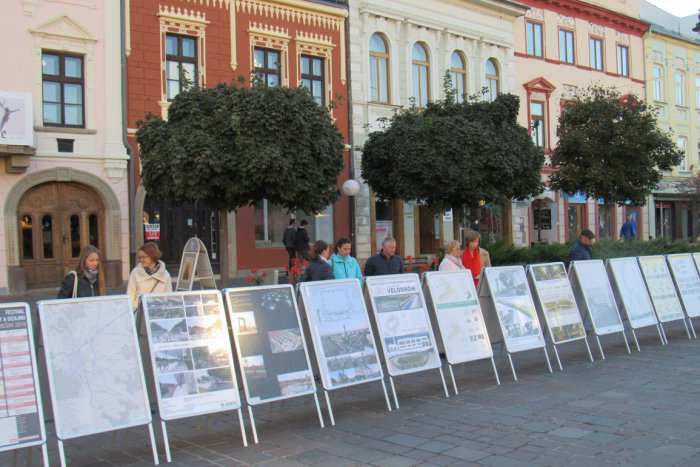 Ilustračný obrázok k článku Festival architektúry a dizajnu: Prešovčania si prezerajú návrhy rekonštrukcií, FOTO