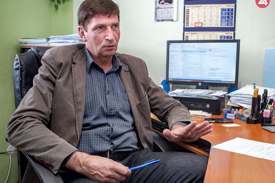 Ilustračný obrázok k článku V dedinke pri Bystrici to majú vyriešené. Starosta robieva Mikuláša aj farára