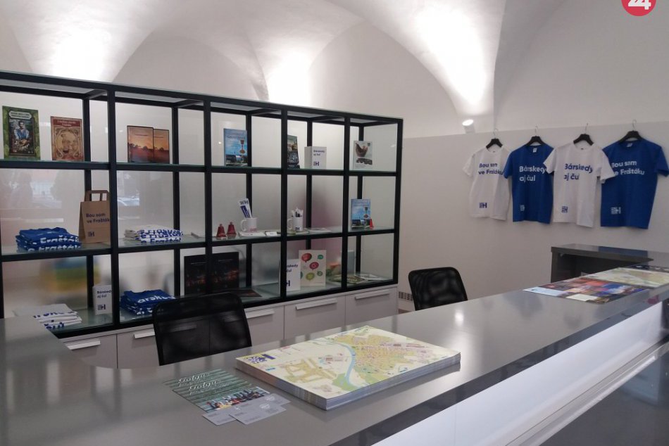 Ilustračný obrázok k článku Vstupenky na podujatia i suveníry: TOTO všetko nájdete v novom Informačnom centre