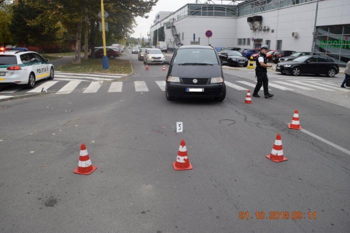 Ilustračný obrázok k článku Dôchodkyňu zrazil na priechode pre chodcov