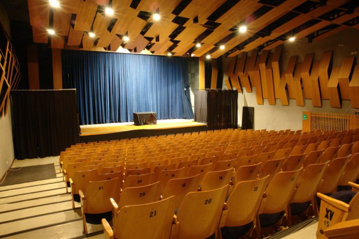 Ilustračný obrázok k článku Predvolebná diskusia primátorských kandidátov v Kremnici: Poznáme termín!