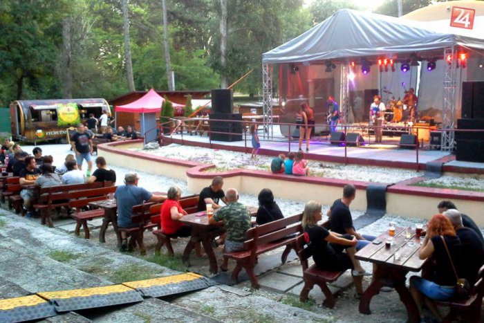 Ilustračný obrázok k článku Tretí ročník Pangula festu je za dverami: Prídu nováčikovia, aj fraštacké stálice