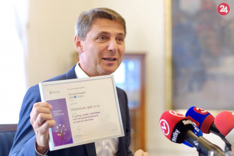 Ilustračný obrázok k článku Webové stránky Hlavného mesta a Dopravného podniku získali prestížne ocenenie