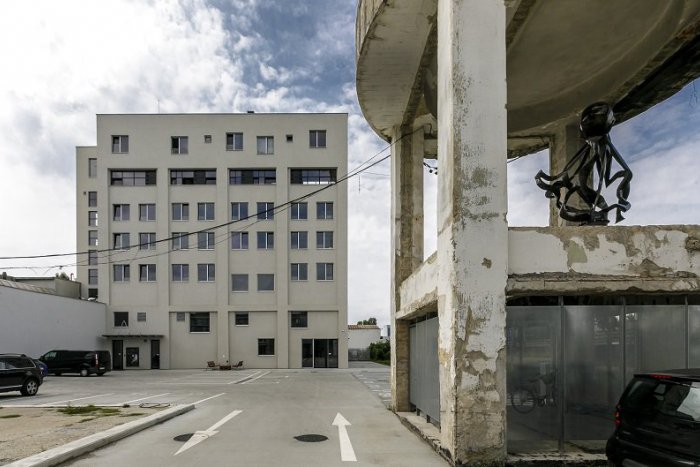 Ilustračný obrázok k článku FOTO: Cenu za architektúru CE.ZA.AR 2018 získala aj vydarená bratislavská Mlynica