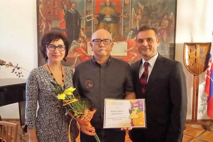 Ilustračný obrázok k článku Víťaz Fraštackého tŕňu známy: Na tému obezita súťažilo takmer 400 prác, FOTO