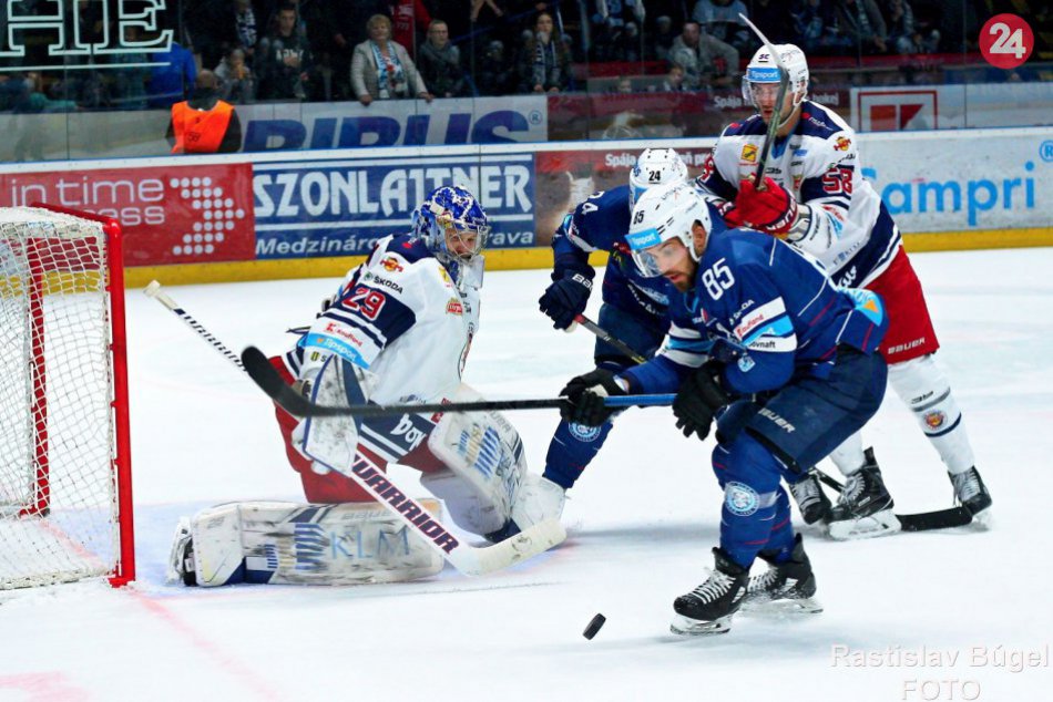 Ilustračný obrázok k článku Pod Zoborom deľba bodov: Nitra doma prehrala gólom v predĺžení, FOTO