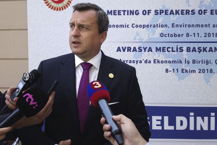 Ilustračný obrázok k článku Danko zareagoval na výzvu UMB, aby sprístupnil svoju prácu. Toto odkázal