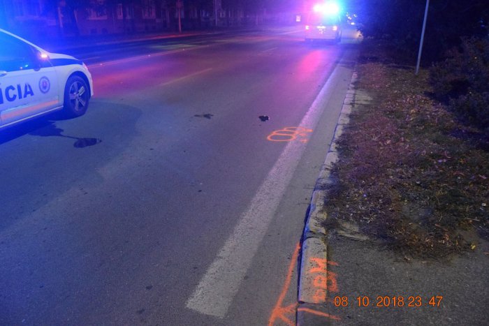 Ilustračný obrázok k článku Tragédia na nitrianskej ceste: Obeťou rýchlej jazdy má byť mladá chodkyňa (†27)