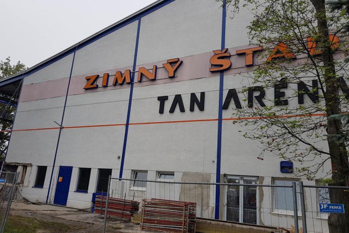 Ilustračný obrázok k článku Inovácia mikulášskeho zimáku sa navýšila o 200-tisíc: Kedy by sa mala skončiť rekonštrukcia?