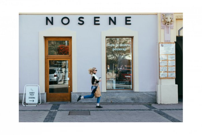 Ilustračný obrázok k článku Z NOSENE si odteraz odnesiete pekné kúsky a aj dobrú kávu