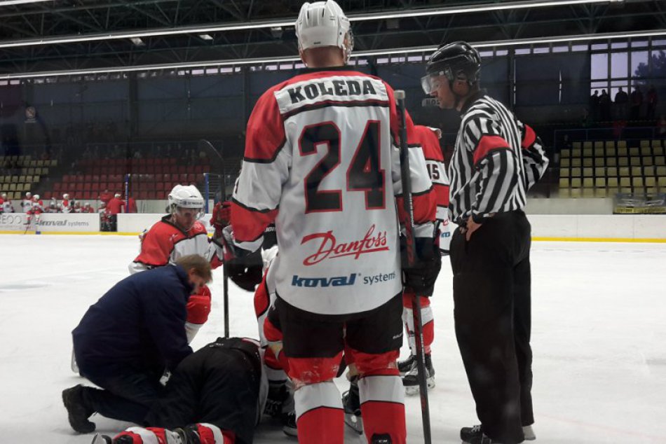 Ilustračný obrázok k článku Nepríjemná správa pre Považskú: Boj o play-off sa výrazne skomplikoval