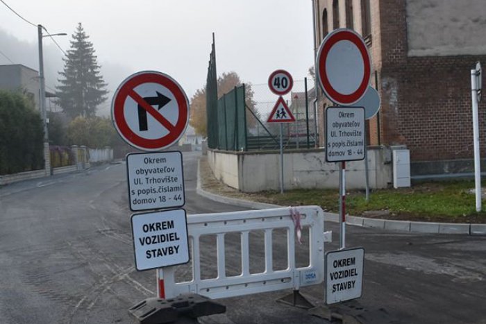 Ilustračný obrázok k článku Po komplexnej rekonštrukcii znovuotvorili ulicu Trhovište v Kežmarku!
