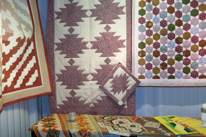 Ilustračný obrázok k článku V Šali odštartujú workshop pre výtvarníkov: Bude aj kurz patchworku