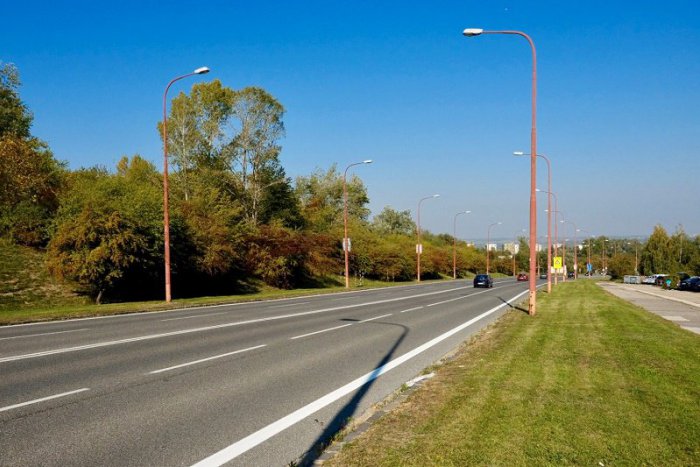 Ilustračný obrázok k článku Saratovskú ulicu v Dúbravke PREDĹŽIA: Popod nový most sa rýchlo dostanete až do BOROV