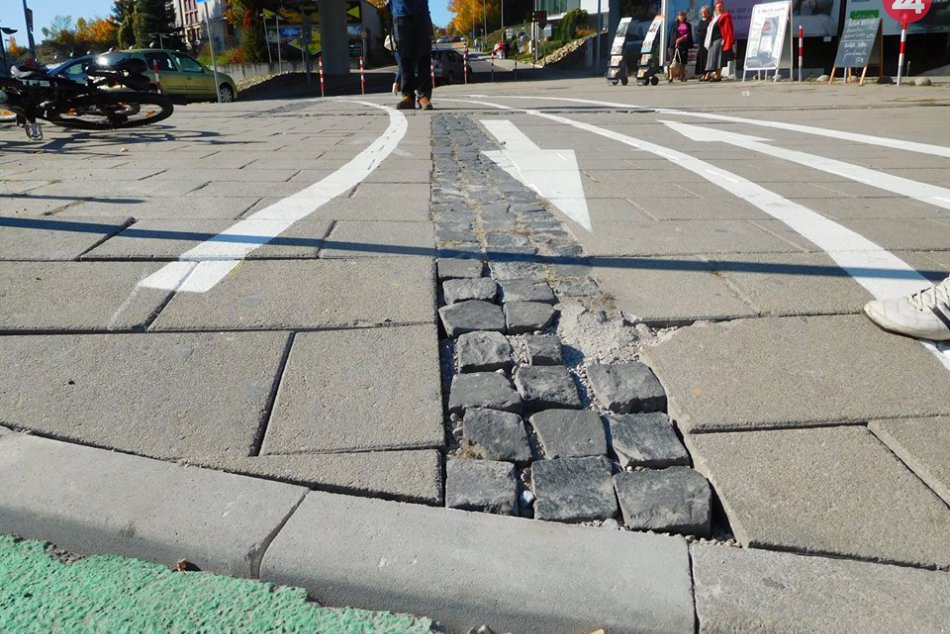 Ilustračný obrázok k článku FOTO: Bystričania len nechápavo krútia hlavami. Takto má vyzerať cyklotrasa?