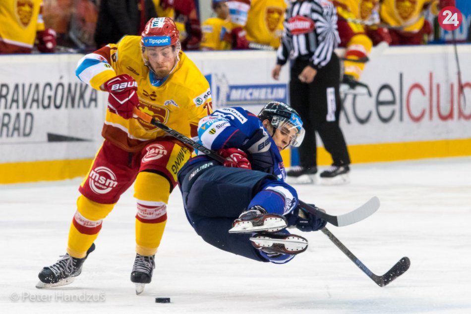 Ilustračný obrázok k článku Poprad prišiel o domácu neporaziteľnosť: Prehra s Duklou bez streleného gólu