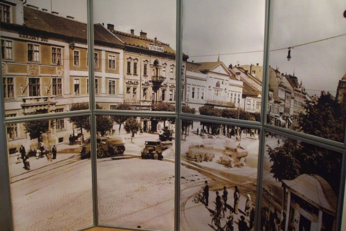 Ilustračný obrázok k článku FOTO: Jedno m(i)esto, dva svety: Výstavy na fotografickú tému prenášajú diváka do minulosti