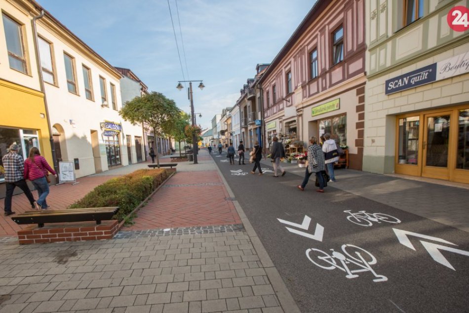 Ilustračný obrázok k článku Koronavírus: Nechoďte na Mestský úrad, ak to nie je nutné, odkazuje Liptovský Mikuláš