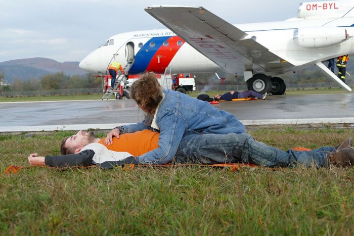Ilustračný obrázok k článku Ako z akčného filmu: FOTO a VIDEO z cvičenia na žilinskom letisku