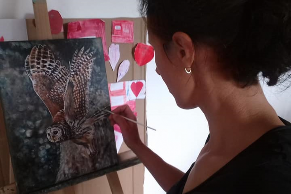 Ilustračný obrázok k článku Mimoriadne talentovaná Bardejovčanka Elena: Na jej obrazy sa nebudete vedieť vynadívať