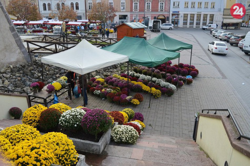 Ilustračný obrázok k článku Dušičky sa blížia: V Bystrici sa chystá trh, vodičov čaká zmena dopravného značenia