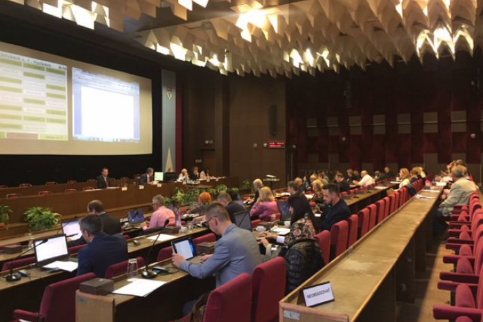 Ilustračný obrázok k článku FOTO: Mestskí poslanci v Nitre zasadli v starom zložení poslednýkrát