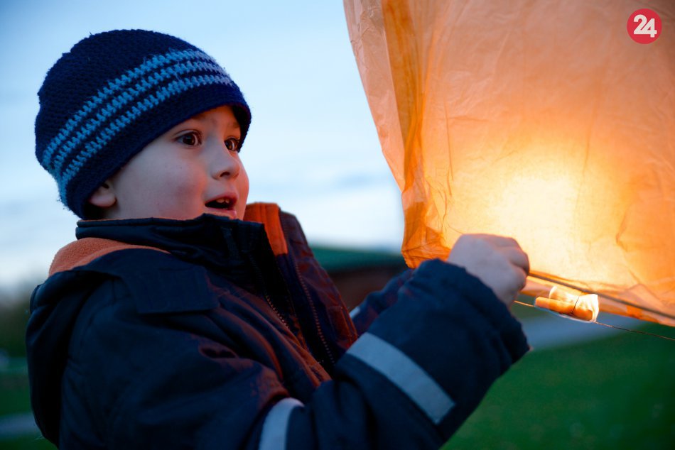 Ilustračný obrázok k článku Lampiónový sprievod v Kremnici: Detská diskotéka, súťaž masiek a ešte oveľa viac!