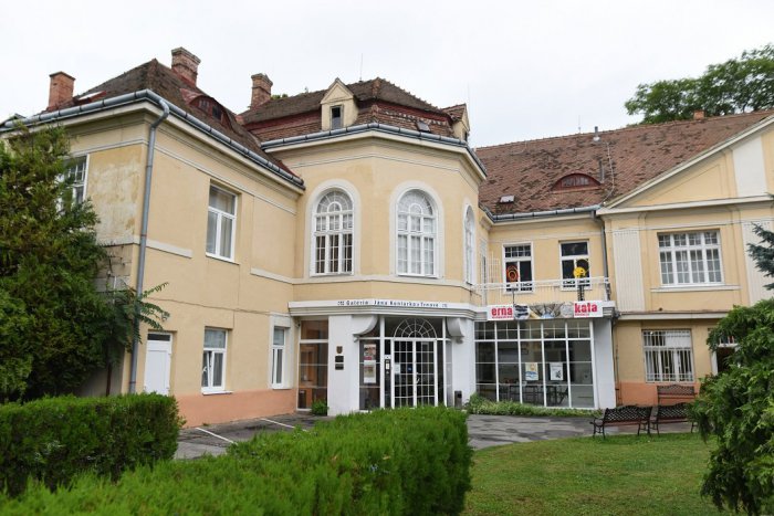 Ilustračný obrázok k článku Galéria Jána Koniarka je stále bez riaditeľa: Po odvolanom kraj hľadá nového