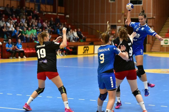 Ilustračný obrázok k článku Šalianske hádzanárky opäť triumfovali: Hostia z Prahy odišli s prehrou o 6 bodov