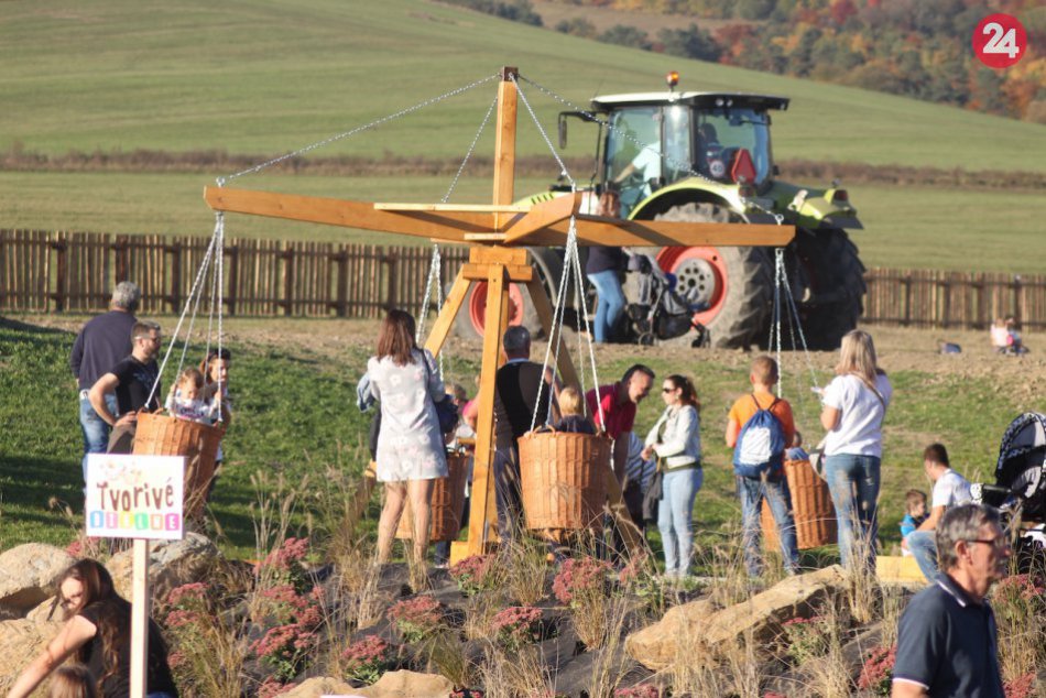 Ilustračný obrázok k článku FOTONÁVRAT ku Dňom na farme: Hornotopliansky jarmok prilákal tisícky ľudí