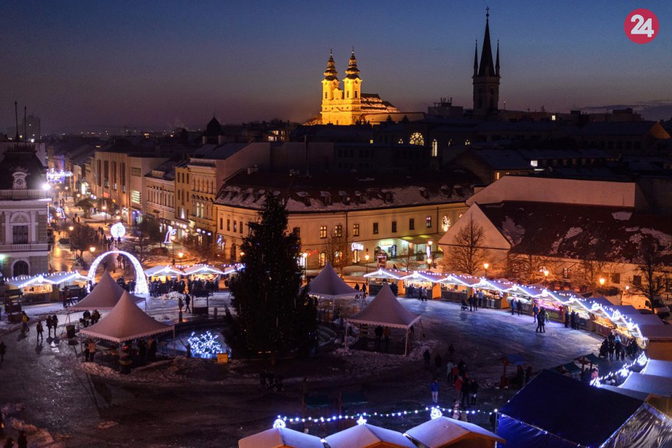 Ilustračný obrázok k článku Vianočná Nitra bude krajšia: Pribudne nové osvetlenie stromčeka aj obrovský anjel