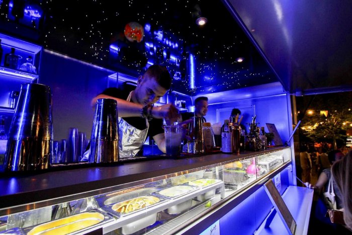 Ilustračný obrázok k článku Prvý koktejlový karavan na Slovensku: Ján Šprto si plní sny