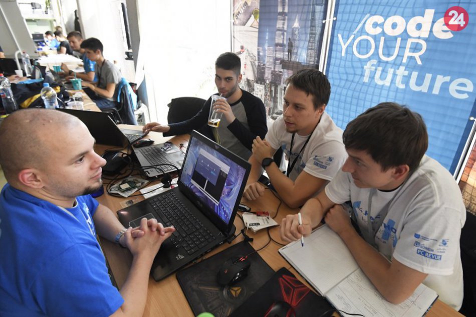 Ilustračný obrázok k článku Na Fakulte elektrotechniky a informatiky otvorili moderné laboratórium internetu vecí