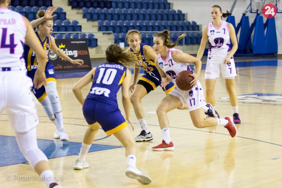 Ilustračný obrázok k článku Prvý domáci duel nevyšiel podľa predstáv: Popradčanky podľahli Košiciam