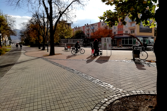 Ilustračný obrázok k článku Pozrite si to na fotkách: Humenskej Fontáne lásky dali nový jesenný šat