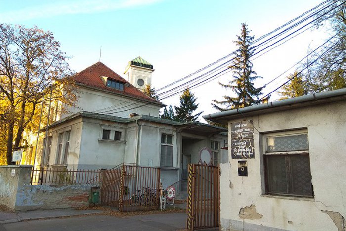 Ilustračný obrázok k článku Starú nemocnicu zrejme čaká predaj: Niektorí poslanci sú za jej odkúpenie mestom