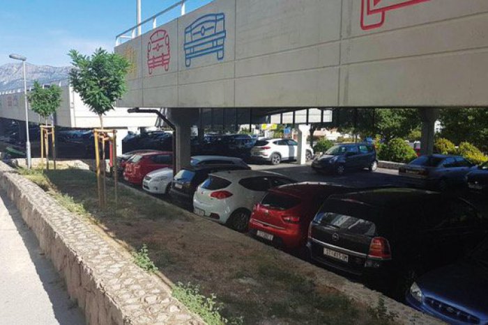 Nové parkovacie miesta na sídliskách