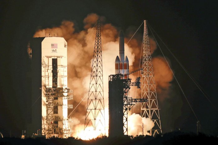 Ilustračný obrázok k článku Politické spory idú bokom: USA a Rusko chcú spolupracovať pri vývoji mesačnej základne