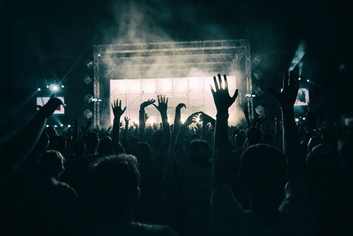 Ilustračný obrázok k článku November v Trenčíne: TOP 10 podujatí, na ktorých nesmiete chýbať