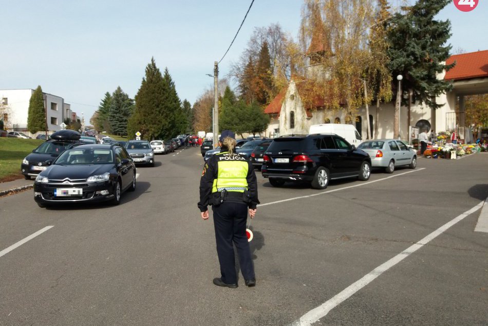 Ilustračný obrázok k článku FOTO: Zvolenskí policajti sa počas Dušičiek nenudili. Pri tomto prichytili trojicu žien
