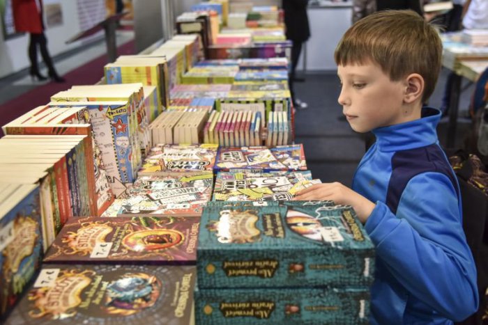 Ilustračný obrázok k článku Začítajte sa do Bibliotéky. V Bratislave odštartuje najväčší knižný veľtrh