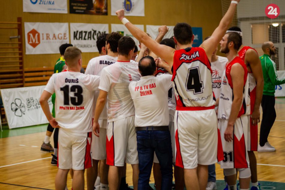 Ilustračný obrázok k článku Basketbalová extraliga mužov: Komárno prevalcovalo Žilinu, hlasy trénerov