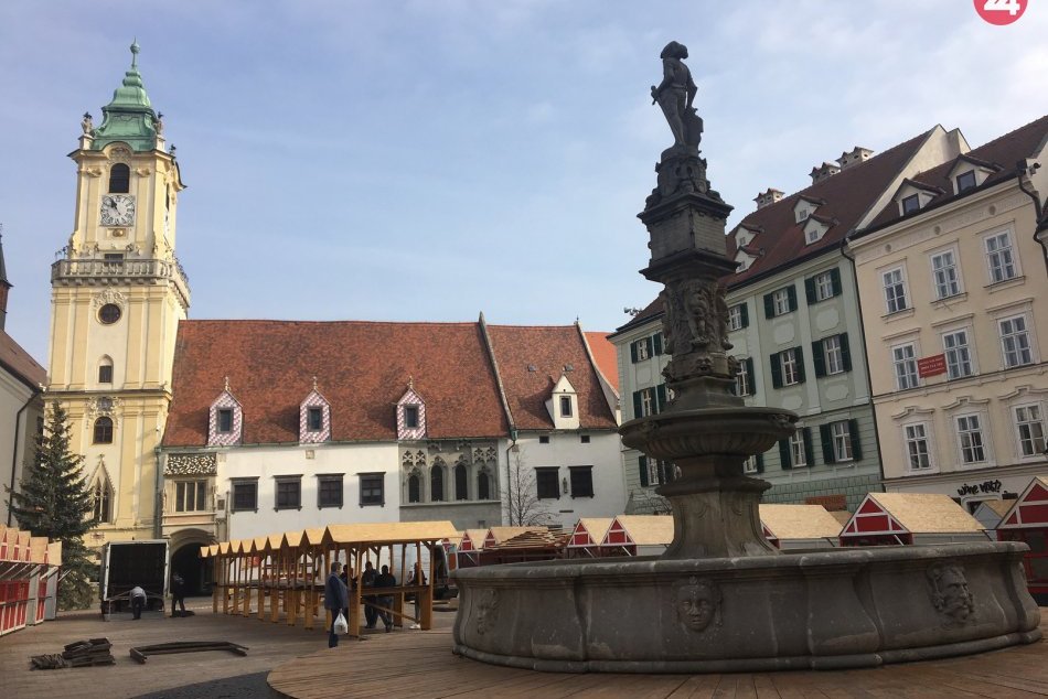 Ilustračný obrázok k článku Vianočné trhy sa blížia: Mesto hľadá koordinátora odpadu aj brigádnikov