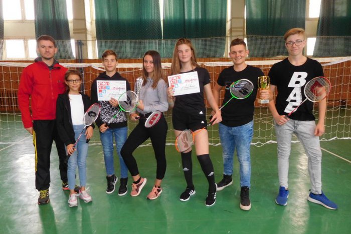 Ilustračný obrázok k článku Okresné majstrovstvá v bedmintone žiakov: Kto postúpil do krajskej súťaže?