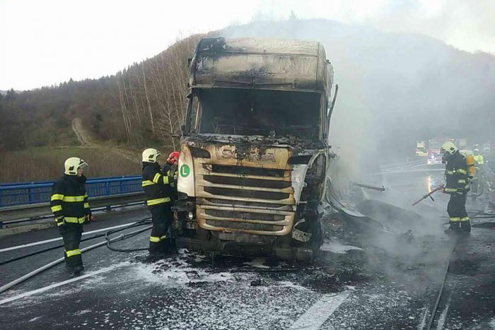 Ilustračný obrázok k článku Vážna nehoda na R3 pri Hornej Lehote: Vyžiadala si jeden ľudský život