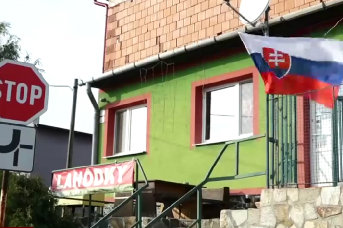 Ilustračný obrázok k článku FOTO: Volebná lahôdka: Do pohostinstva v Šalgovíku si namiesto pivka odskočili ľudia voliť