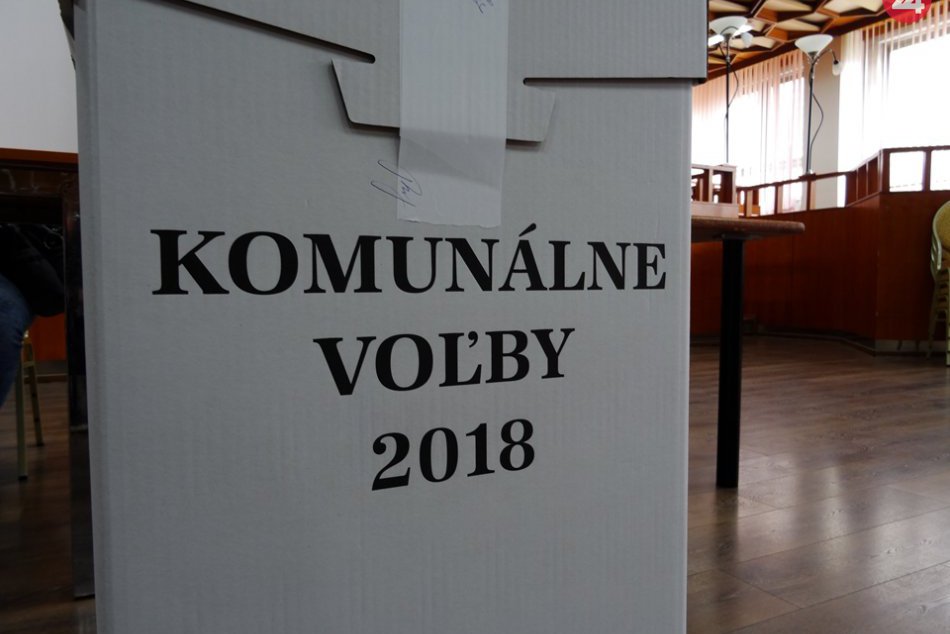 Ilustračný obrázok k článku Na Gemeri je volebný deň zatiaľ bez problémov: Pozrite si FOTO z Rožňavy